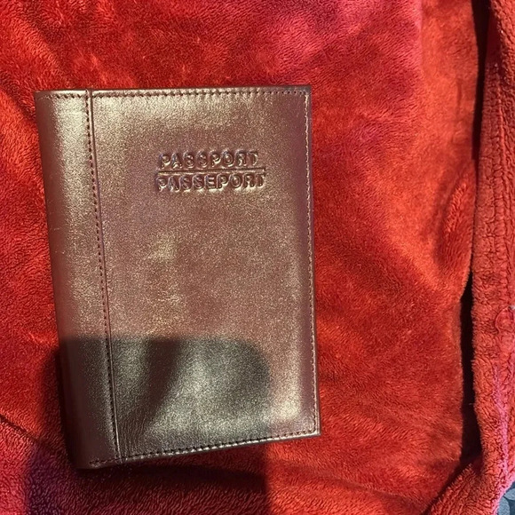Genuine Leather wallet passport card holder in chocolate Brown - Picture 4 of 17